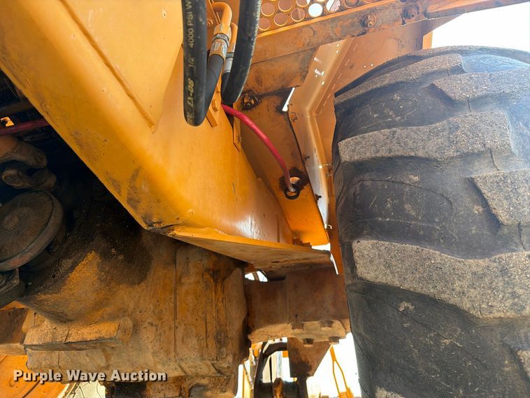 image for item FB5148 1993 Case 480F landscape tractor