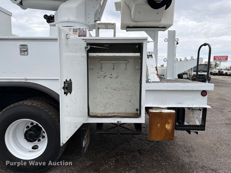 image for item FB5149 2015 Freightliner Business Class M2 bucket truck