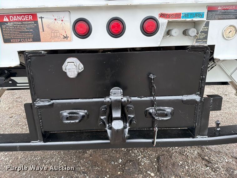 image for item FB5149 2015 Freightliner Business Class M2 bucket truck