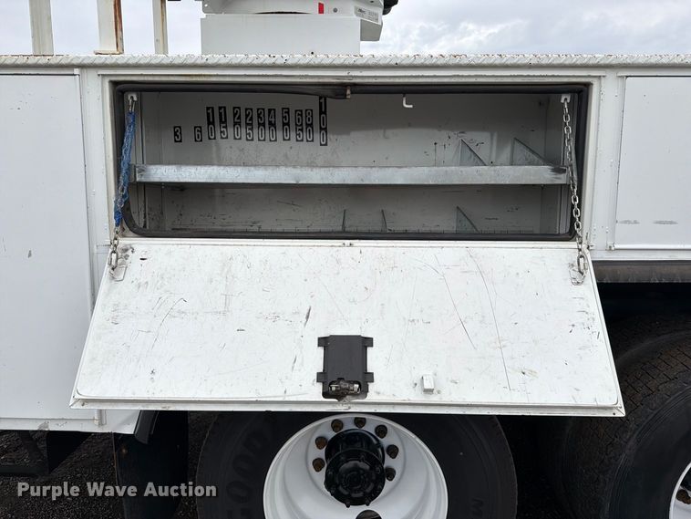 image for item FB5149 2015 Freightliner Business Class M2 bucket truck