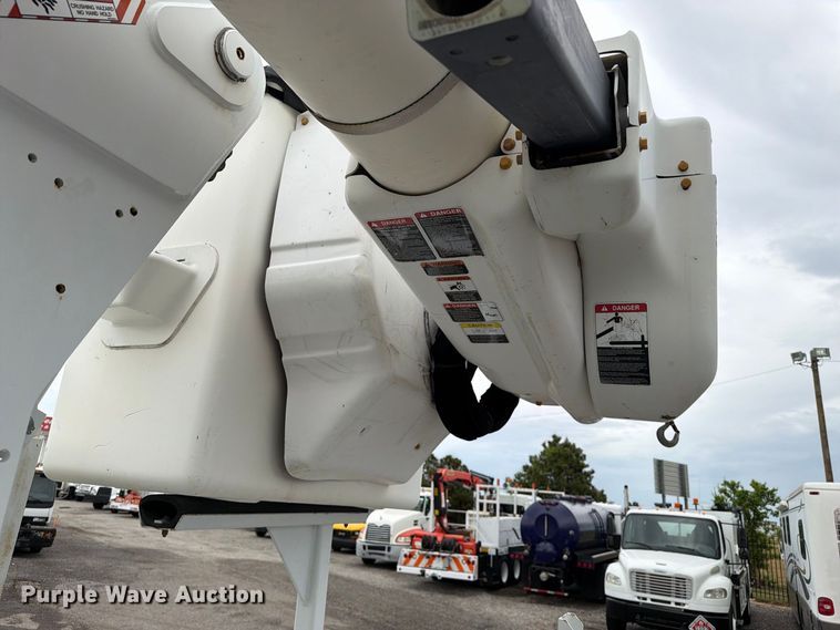 image for item FB5149 2015 Freightliner Business Class M2 bucket truck
