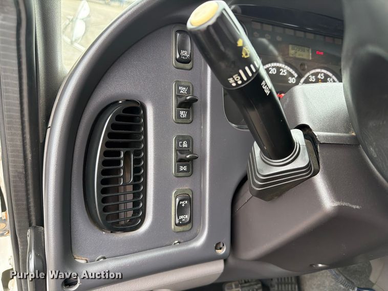 image for item FB5149 2015 Freightliner Business Class M2 bucket truck