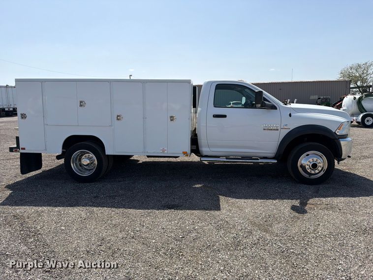 image for item FB5159 2017 RAM 5500 utility / service truck