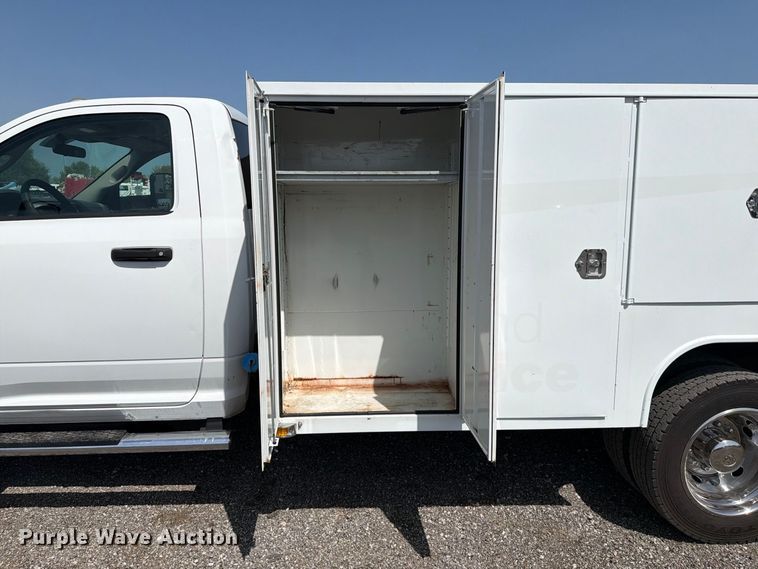 image for item FB5159 2017 RAM 5500 utility / service truck