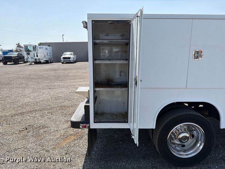 image for item FB5159 2017 RAM 5500 utility / service truck