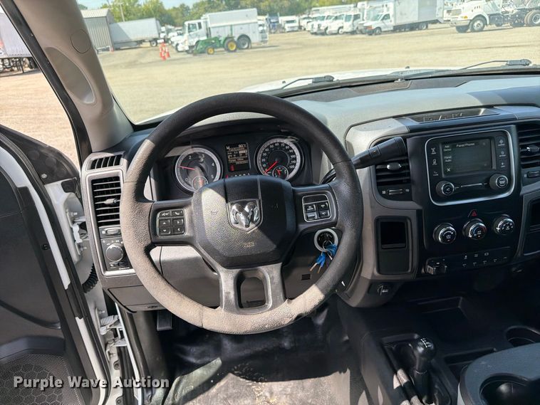 image for item FB5159 2017 RAM 5500 utility / service truck