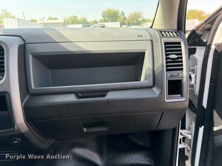 image for item FB5159 2017 RAM 5500 utility / service truck