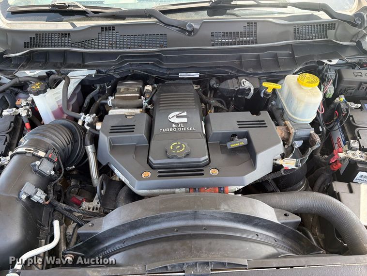image for item FB5159 2017 RAM 5500 utility / service truck