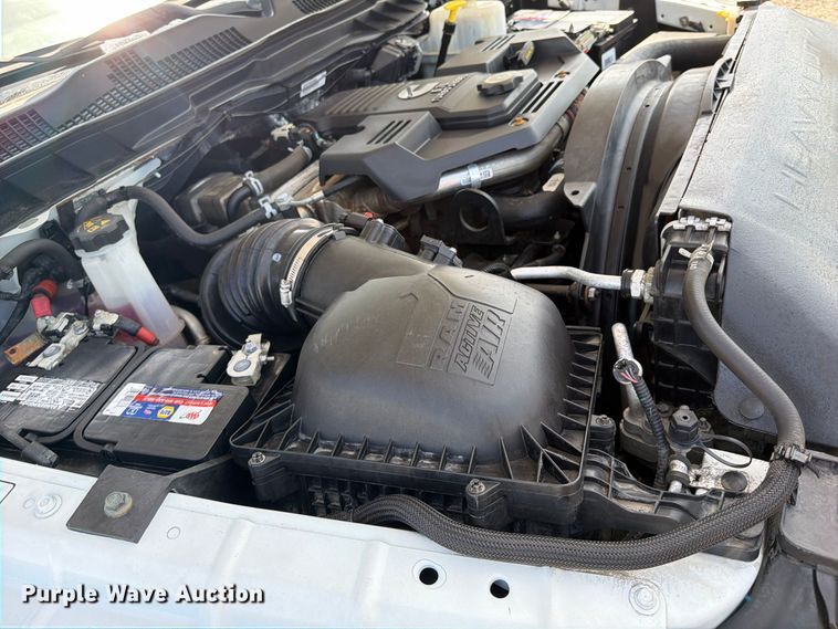 image for item FB5159 2017 RAM 5500 utility / service truck