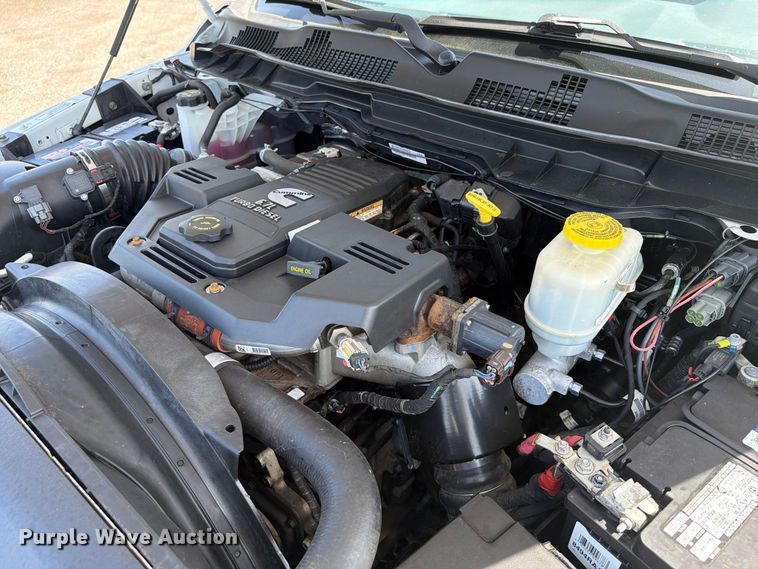 image for item FB5159 2017 RAM 5500 utility / service truck