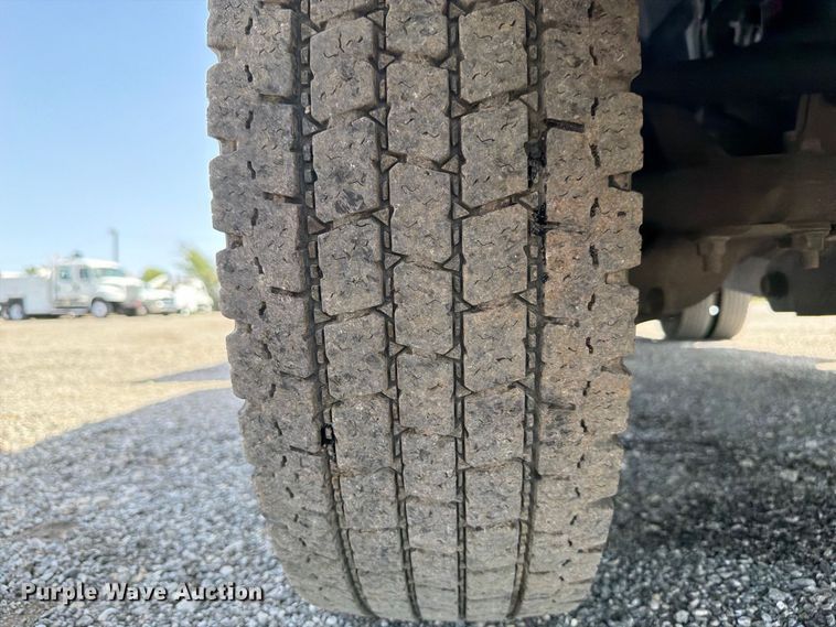 image for item FB5159 2017 RAM 5500 utility / service truck
