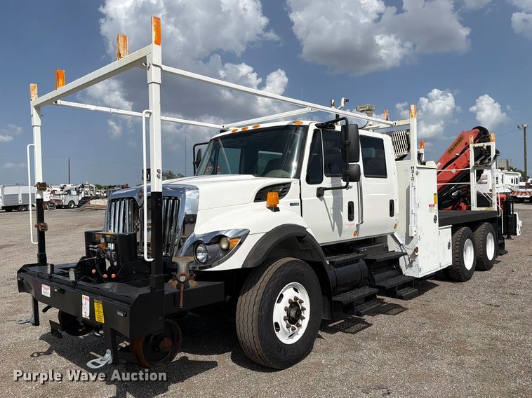 image for item FB5164 2010 International WorkStar 7500 Crew Cab crane truck