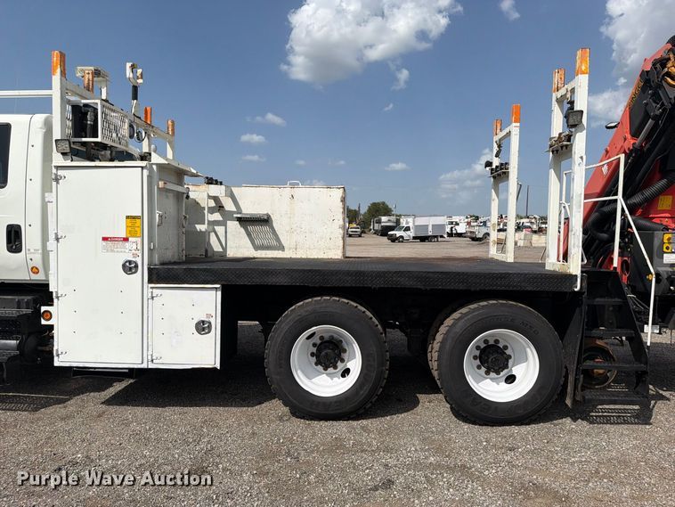 image for item FB5164 2010 International WorkStar 7500 Crew Cab crane truck