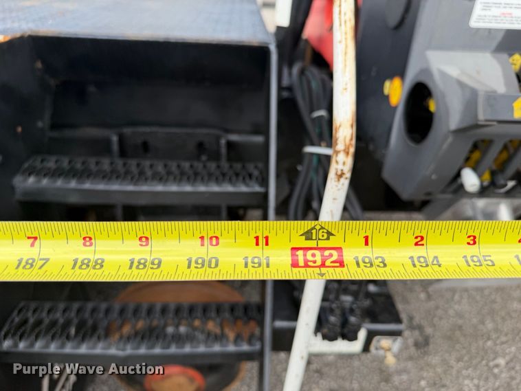 image for item FB5164 2010 International WorkStar 7500 Crew Cab crane truck