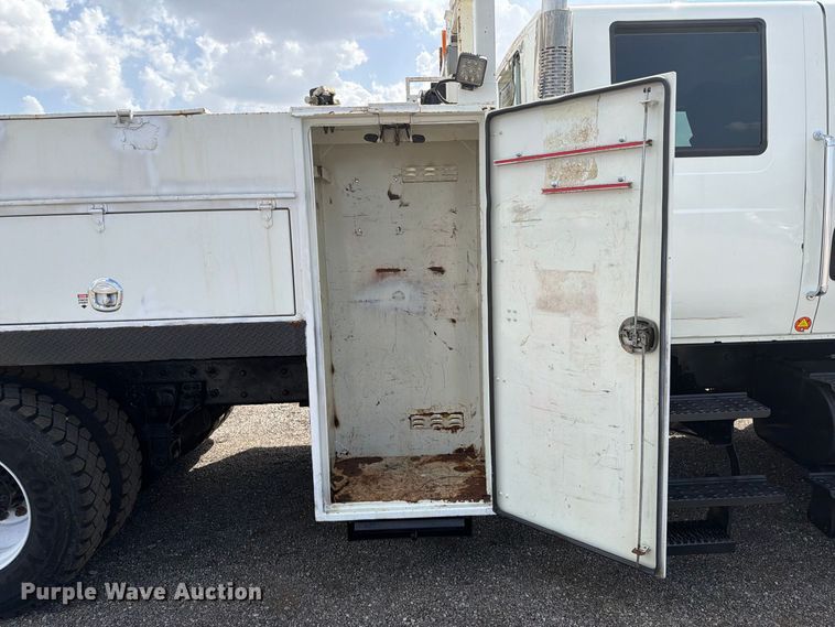 image for item FB5164 2010 International WorkStar 7500 Crew Cab crane truck