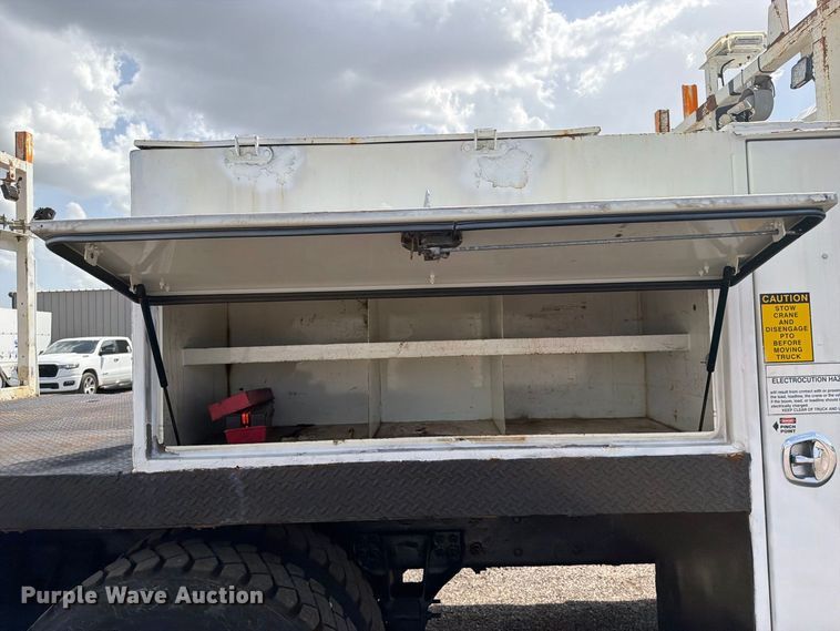 image for item FB5164 2010 International WorkStar 7500 Crew Cab crane truck