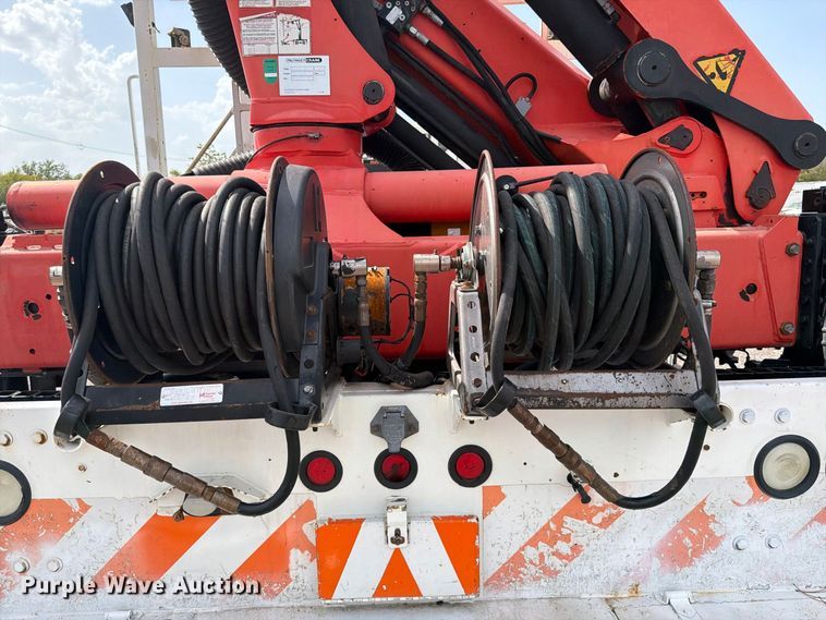 image for item FB5164 2010 International WorkStar 7500 Crew Cab crane truck