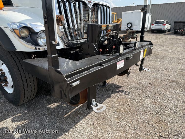 image for item FB5164 2010 International WorkStar 7500 Crew Cab crane truck