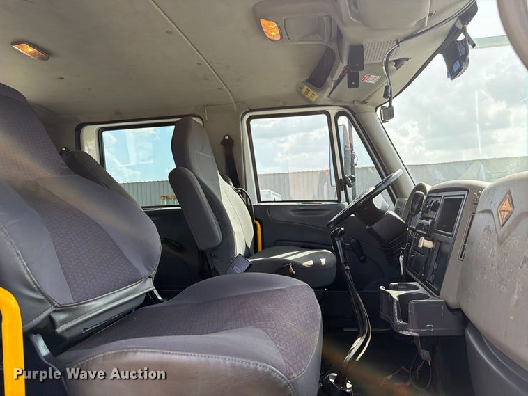 image for item FB5164 2010 International WorkStar 7500 Crew Cab crane truck