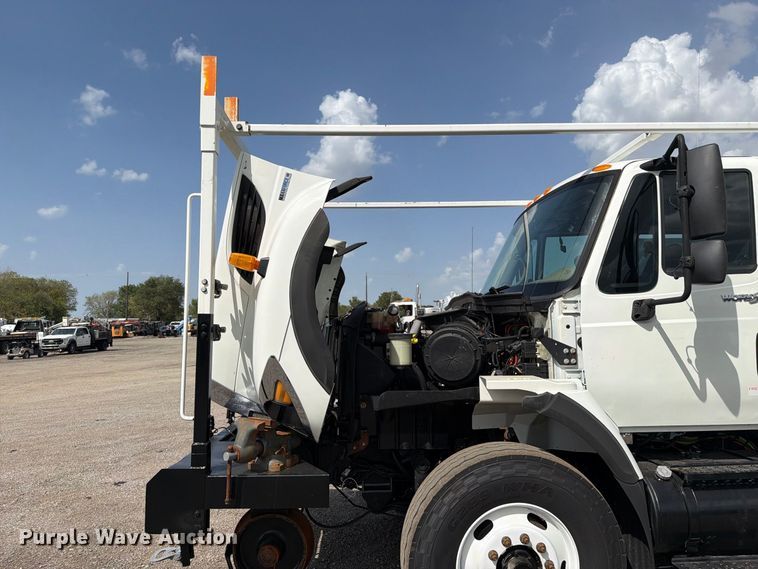 image for item FB5164 2010 International WorkStar 7500 Crew Cab crane truck