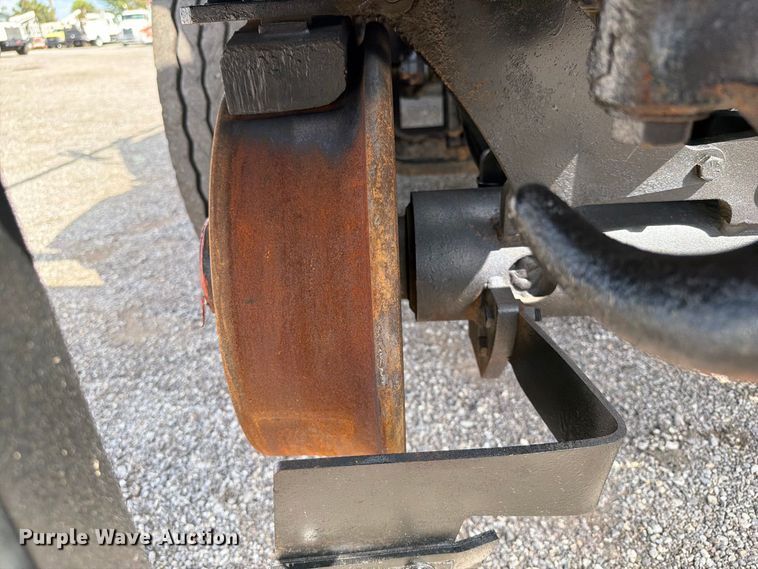 image for item FB5164 2010 International WorkStar 7500 Crew Cab crane truck