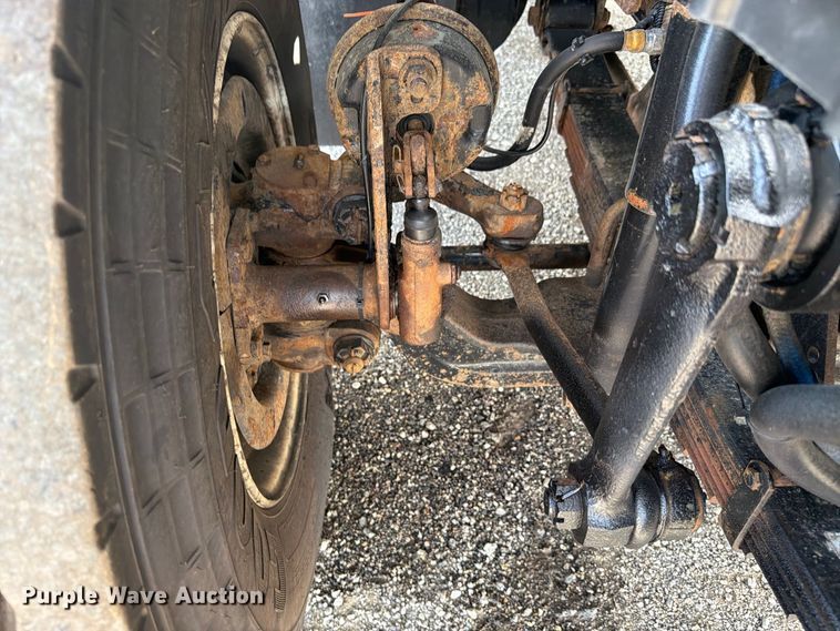 image for item FB5164 2010 International WorkStar 7500 Crew Cab crane truck