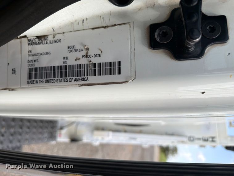 image for item FB5164 2010 International WorkStar 7500 Crew Cab crane truck