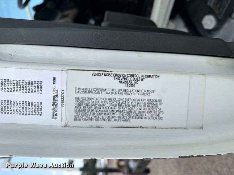 image for item FB5164 2010 International WorkStar 7500 Crew Cab crane truck