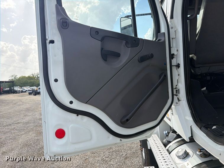 image for item FB5166 2012 Freightliner Business Class M2 Crew Cab crane truck