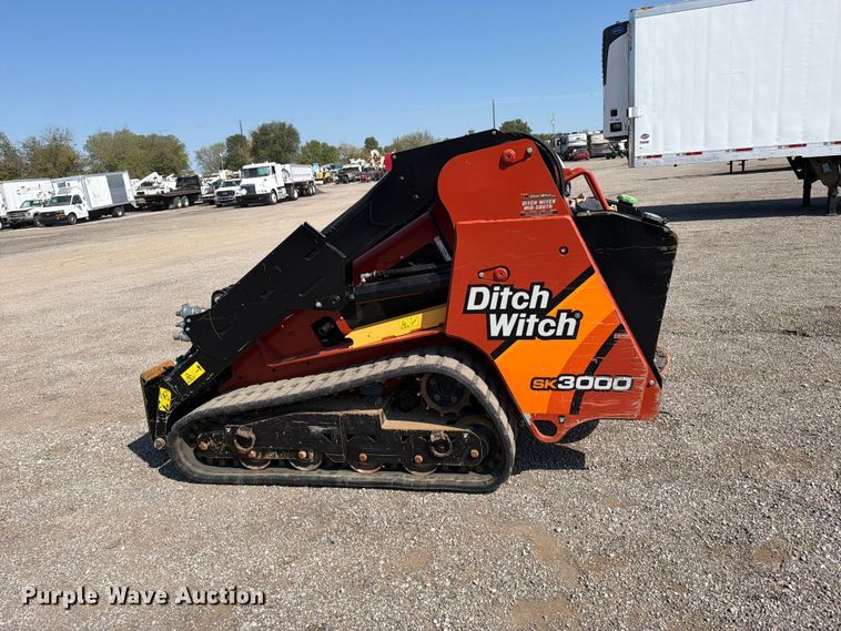 image for item FB5168 2022 Ditch Witch SK3000 compact utility loader