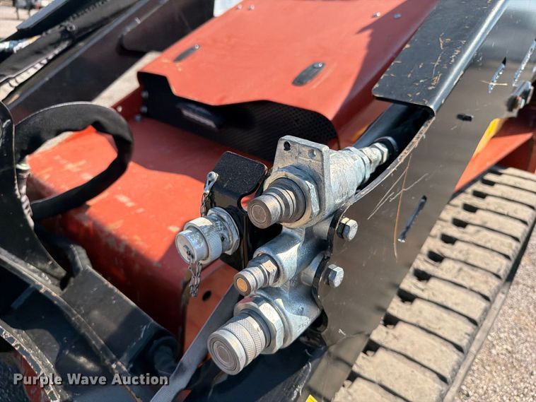 image for item FB5168 2022 Ditch Witch SK3000 compact utility loader