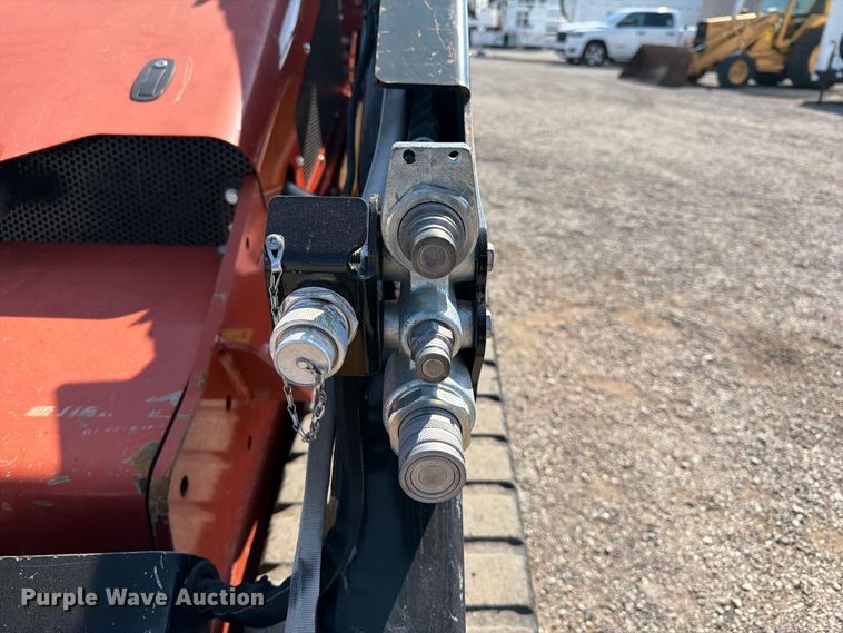 image for item FB5168 2022 Ditch Witch SK3000 compact utility loader