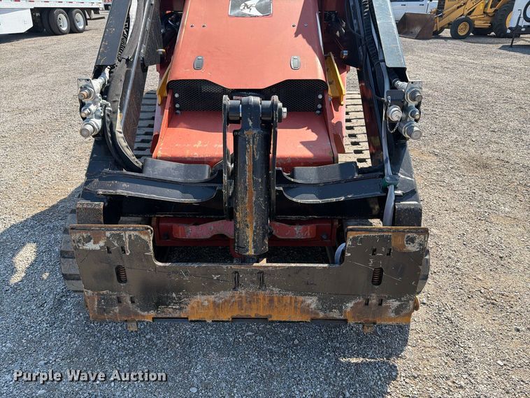 image for item FB5168 2022 Ditch Witch SK3000 compact utility loader