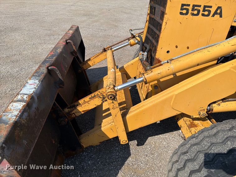 image for item FB5176 1984 Ford 555A backhoe
