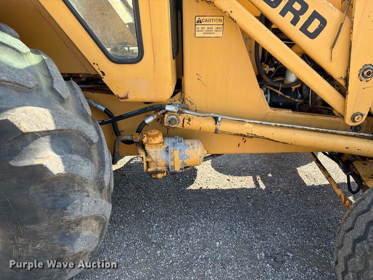 image for item FB5176 1984 Ford 555A backhoe