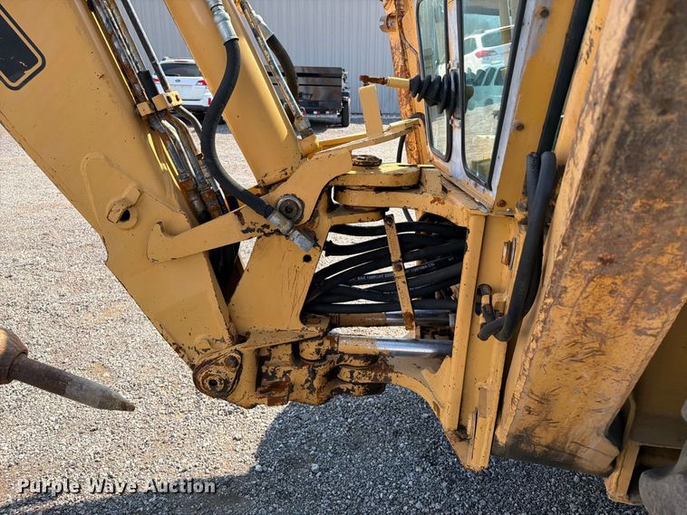 image for item FB5176 1984 Ford 555A backhoe