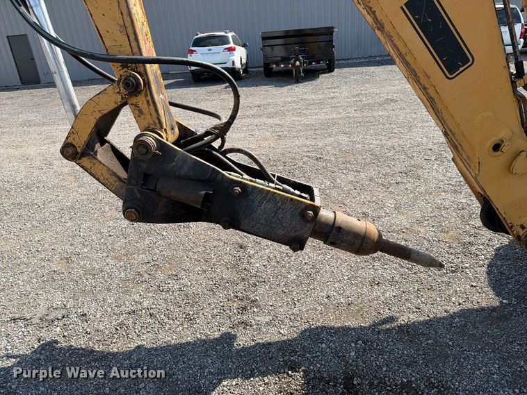 image for item FB5176 1984 Ford 555A backhoe