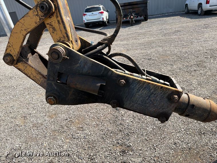 image for item FB5176 1984 Ford 555A backhoe