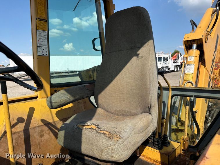 image for item FB5176 1984 Ford 555A backhoe