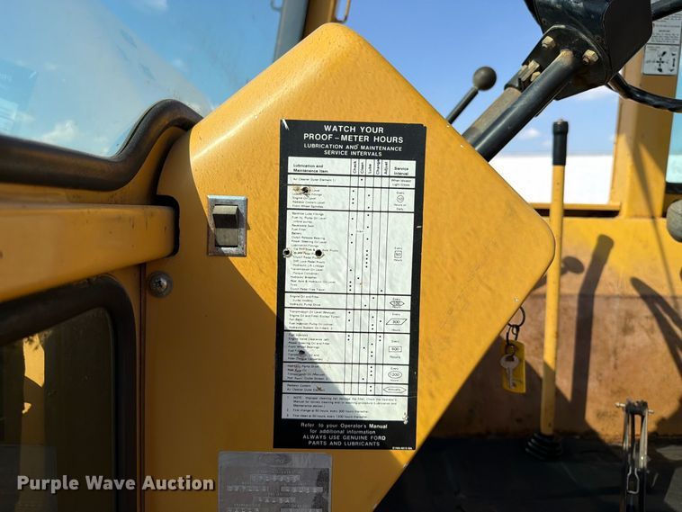 image for item FB5176 1984 Ford 555A backhoe