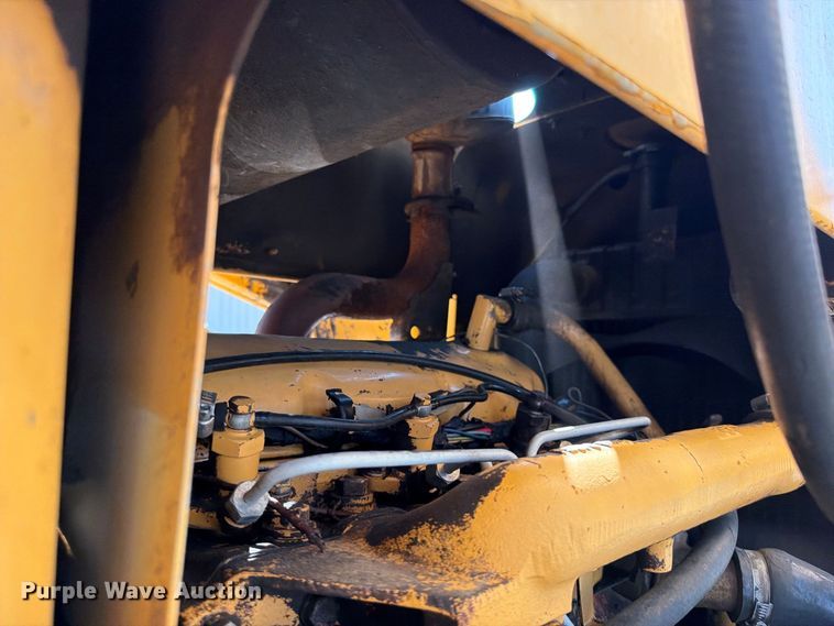 image for item FB5176 1984 Ford 555A backhoe