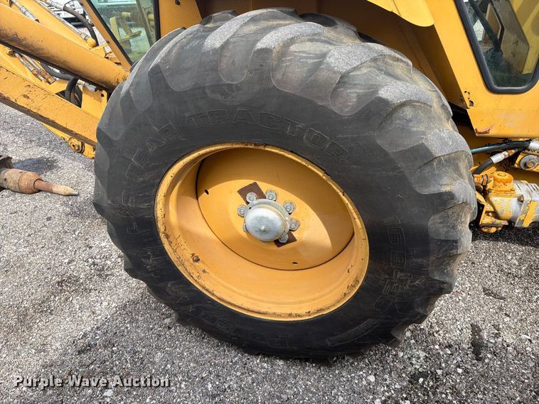 image for item FB5176 1984 Ford 555A backhoe