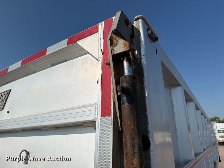 image for item FB5179 Fast Pusher ejector trailer