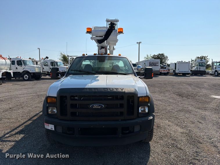 image for item FB5181 2008 Ford F450 Super Duty bucket truck