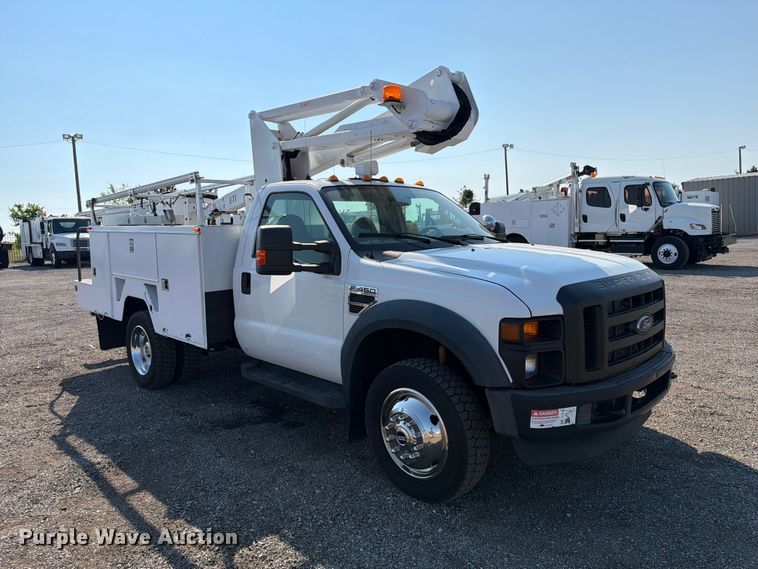 image for item FB5181 2008 Ford F450 Super Duty bucket truck