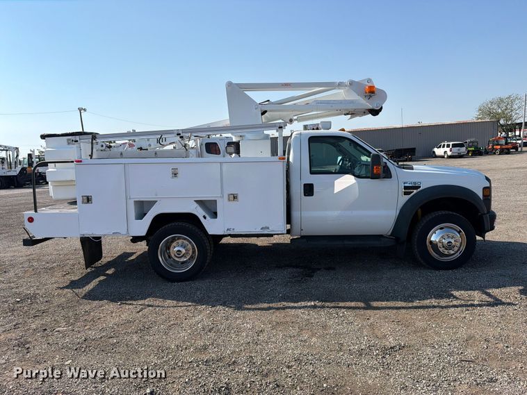 image for item FB5181 2008 Ford F450 Super Duty bucket truck