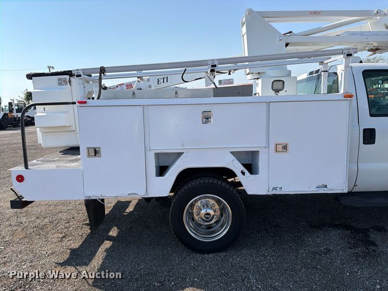 image for item FB5181 2008 Ford F450 Super Duty bucket truck