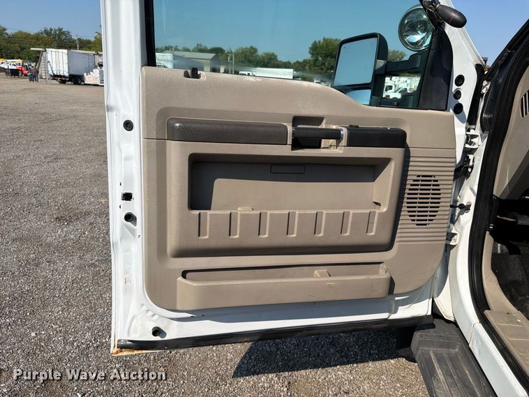 image for item FB5181 2008 Ford F450 Super Duty bucket truck