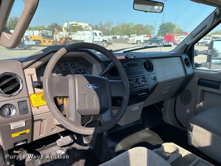 image for item FB5181 2008 Ford F450 Super Duty bucket truck
