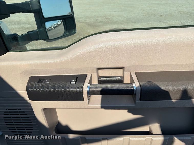 image for item FB5181 2008 Ford F450 Super Duty bucket truck